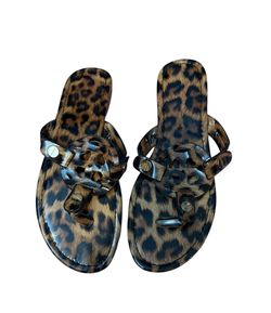 Leopard Print Slide Sandals with Cutout Medallion – Women’s Size 9 – NWOT