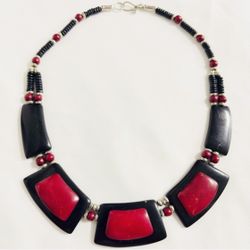 Multicolor Bone Beaded Necklace 