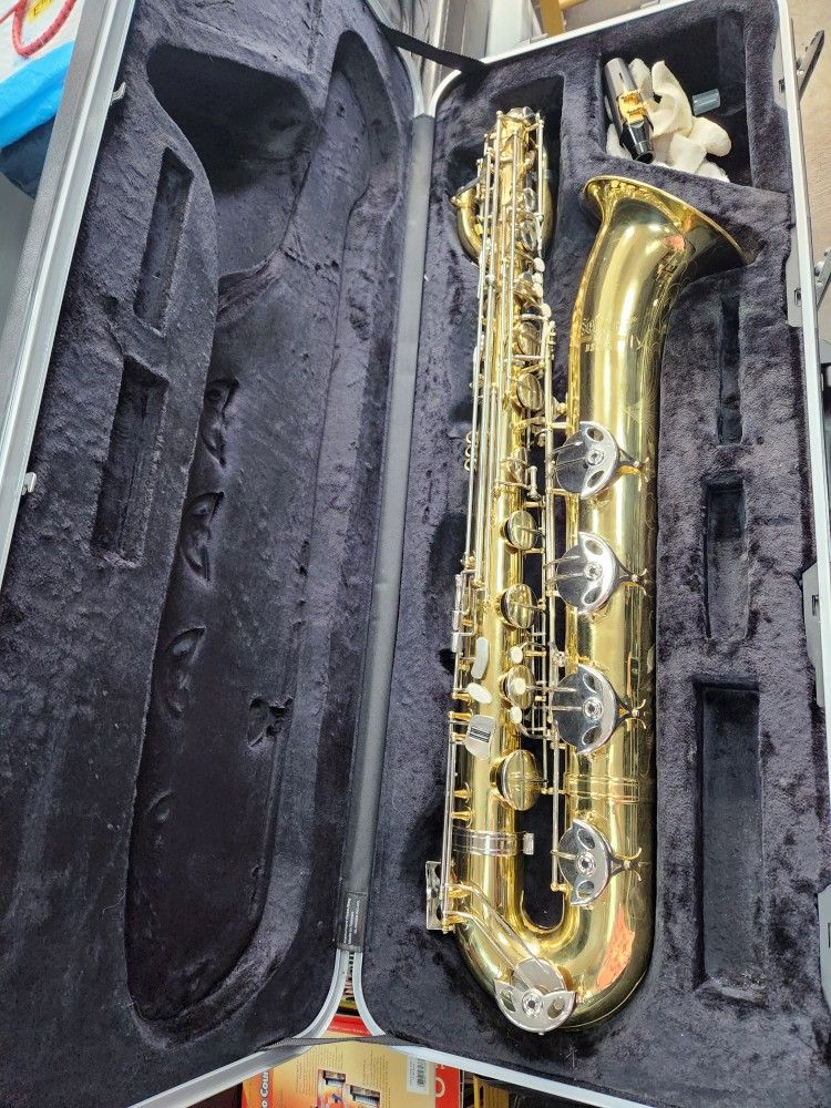 Selmer Baritone Saxophone BS400 Low A