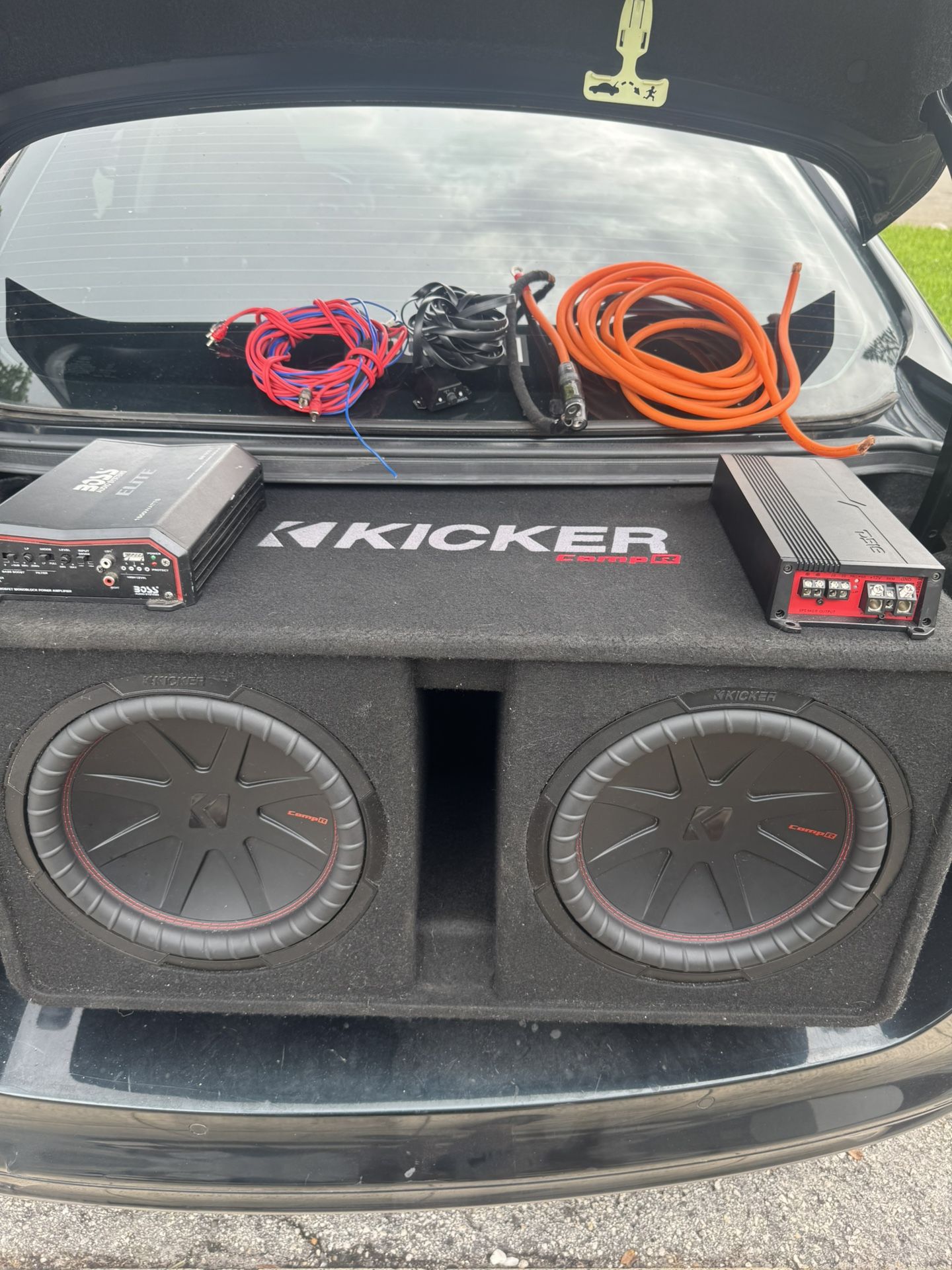 2 12s Kicker Comp R