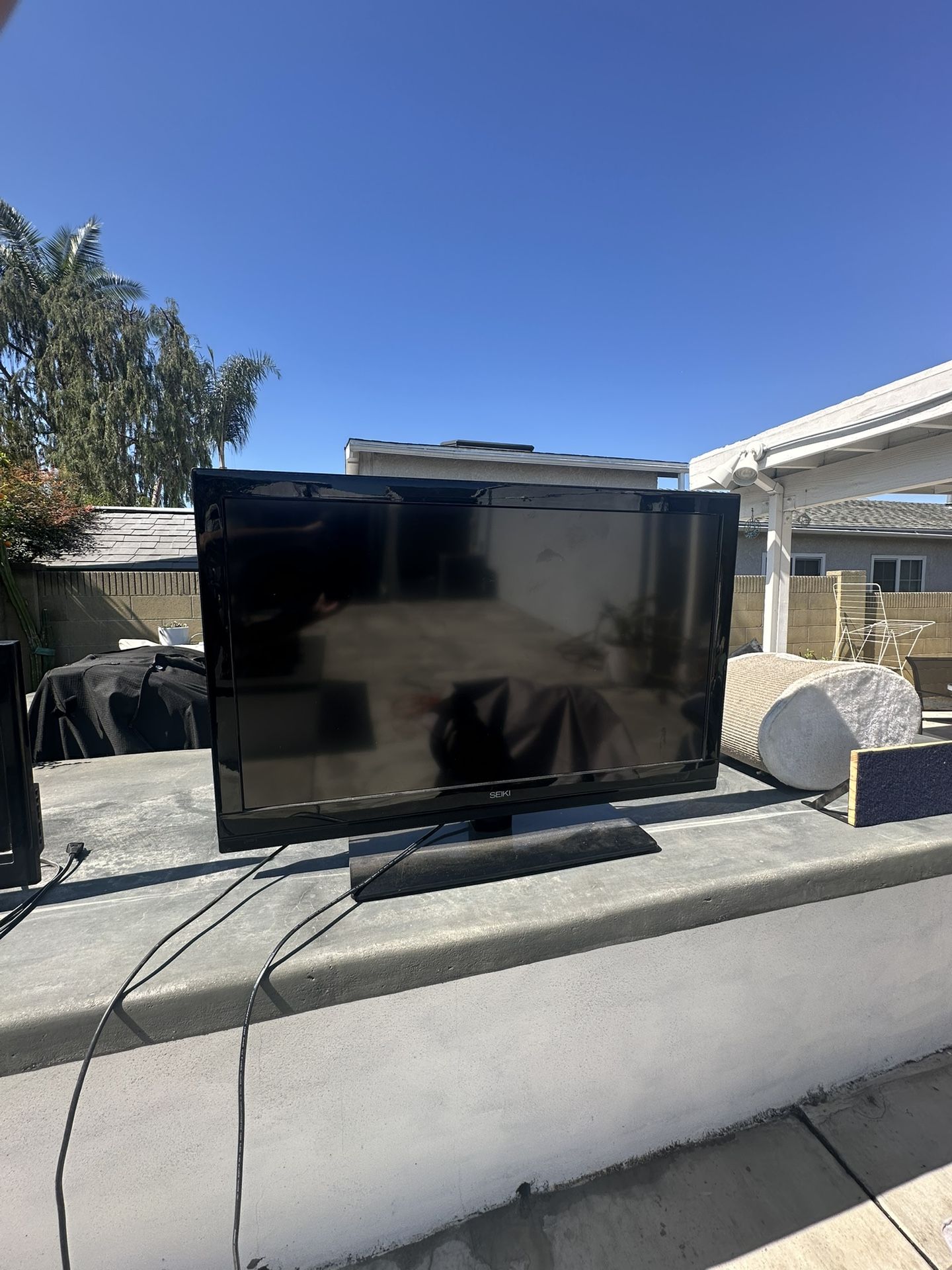 40 Inch Seiki TV
