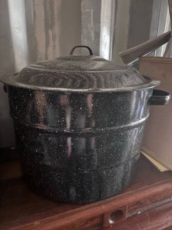 Canning pot with tools