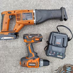 Ridgid 18 V Set With Charger