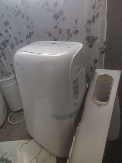 Toshiba portable AC 12,000 BTU ❄️