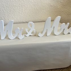 White Wooden “Mr &Mrs” Blocks
