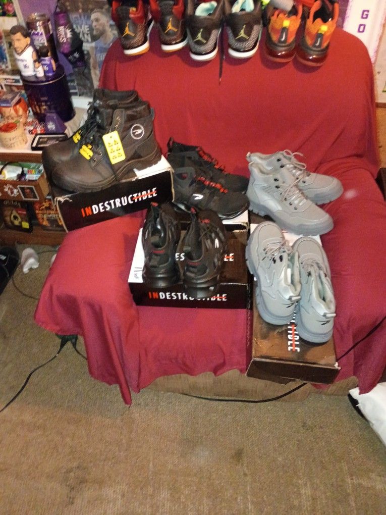 "Indestructible" Size 11 Steel Toe Boots..(Brand New)..