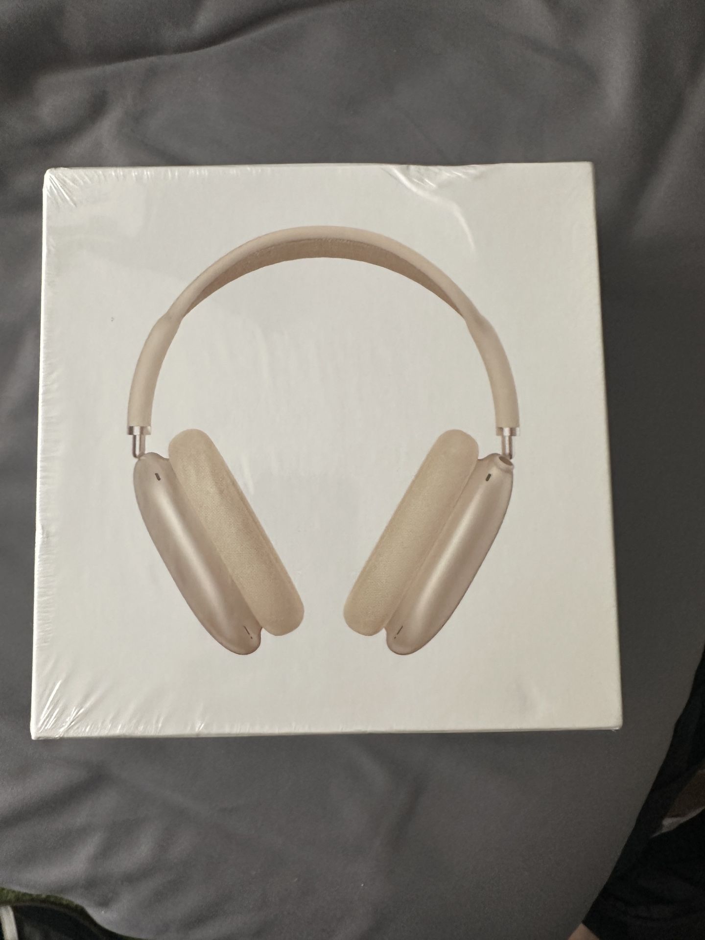 AirPod max Starlight