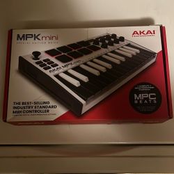 Akai MPK Mini Keyboard and Pad Controller Beat Making Machine