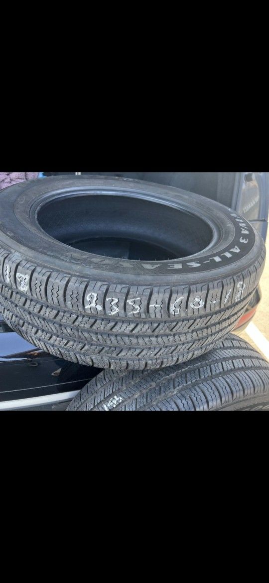 Buenas Condisiones $160 Por Los Dos 