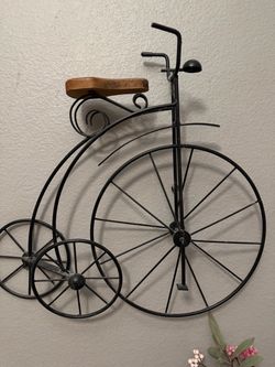 Vintage Penny-Farthing Bicycle Wall Decor