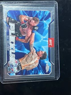 Max Holloway ufc topps 25 refractor