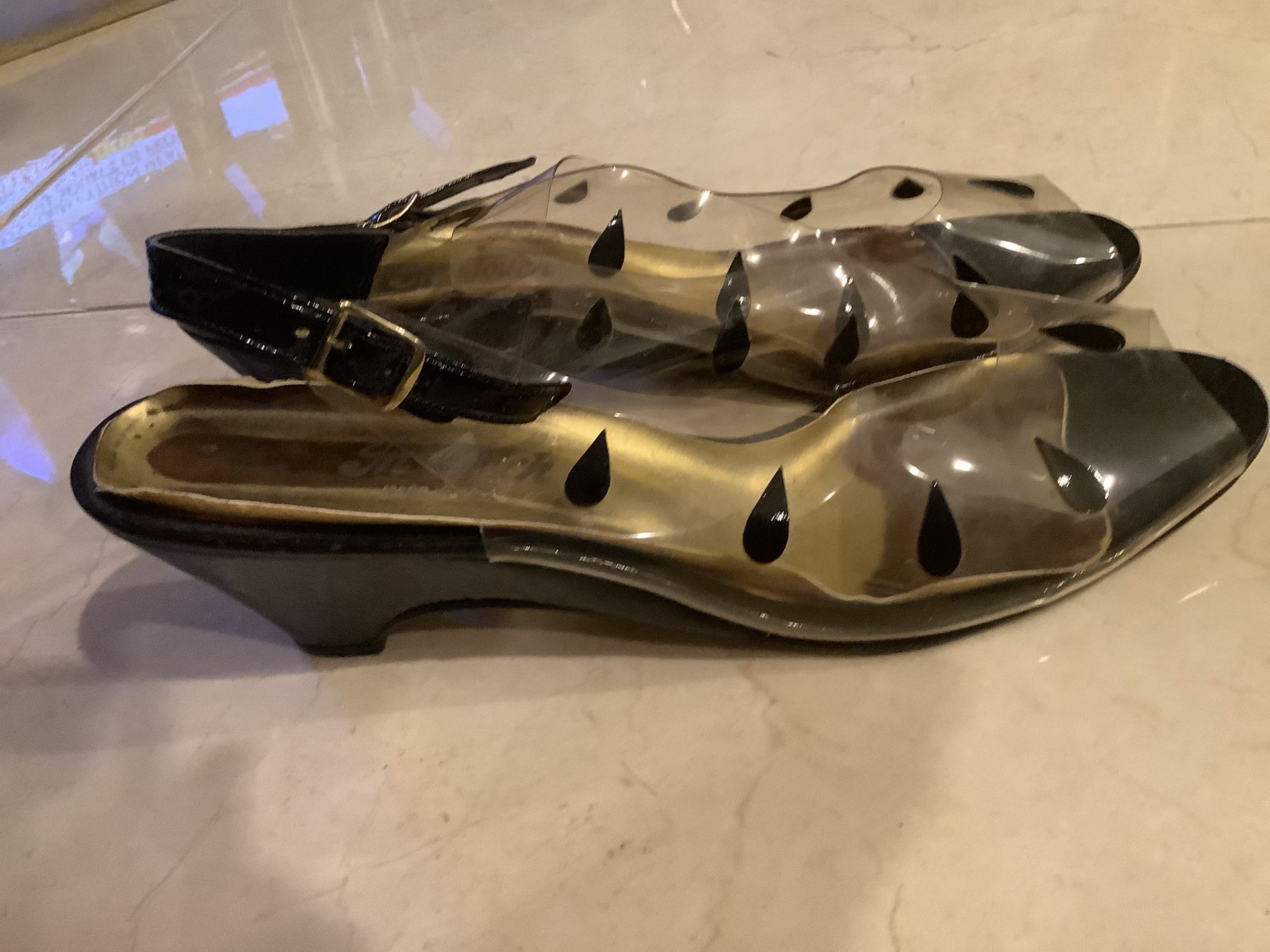 Shoes Open Toe Heel Strap Clear Lucite Type With Wedge black Teardrop Design Fits Size 11 Womans