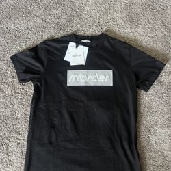 Moncler T Shirt