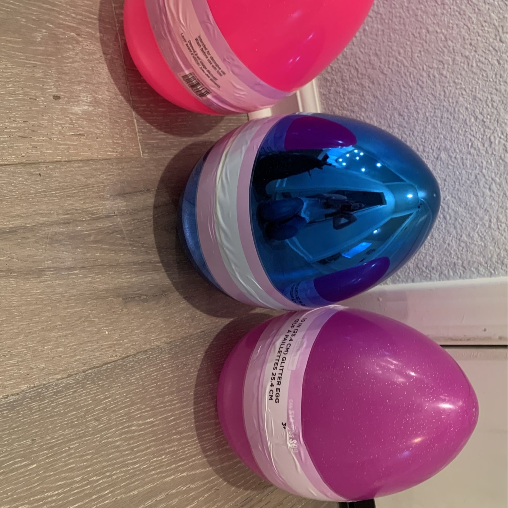 6 Large Easter Eggs