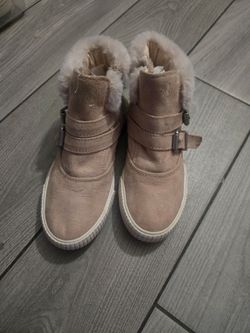 Girl boots size 1