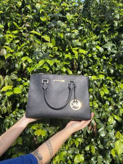 Michael Kors Purse Medium