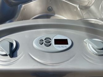 6 Person Refurbished Hot Spot Hot Tub