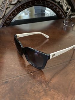 Micheal kors sun glasses