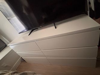 IKEA Dresser/Night Standa