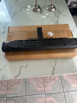 Towing hitch step bar for trucks and SUVs