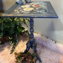 Nook Table 