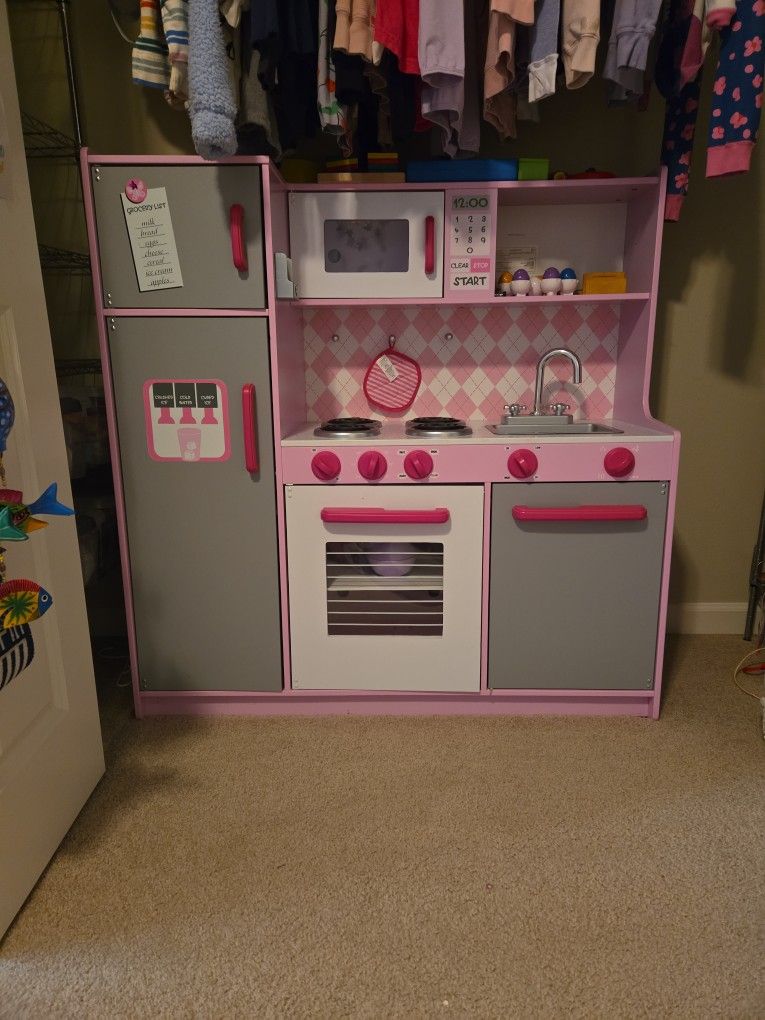Pink Play Kitchen
