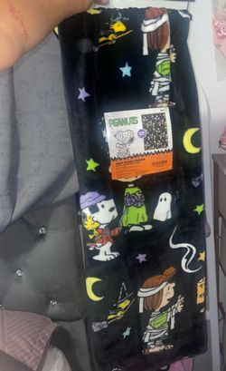 Snoopy Halloween throw