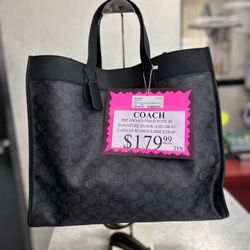 96091 Lightly Used Coach Field Tote 40 Signature Black/Gray Canvas W/Shoulder Strap 595146