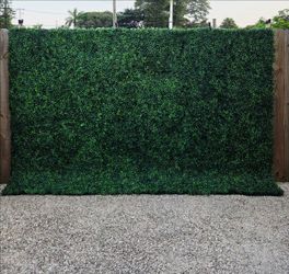 10 ft x 6.5 ft Artificial Boxwood Hedge (24 Pieces)