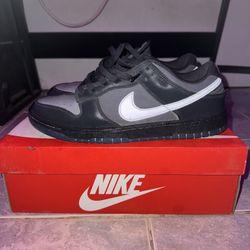  Nike Dunks 