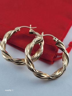 14K Yellow Gold Diamond-Cut Twisted Hoop Earrings, Satin Finish Solid Gold/ Aretes de Argolla de Oro Sólido! 👌🎁Post Tags: Aretes de Oro