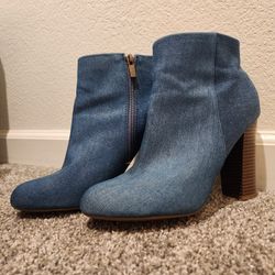 $5 Blue Booties Size 10