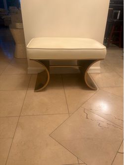 Bernheart Bench