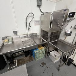 Commercial Dish Washer With Attachments