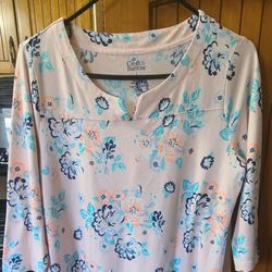 LARGE WOMANS CROFT & BARROW INTIMATES SLEEP SHIRT, SUPER SOFT