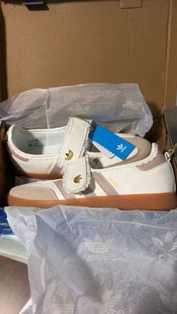 Samba shoes