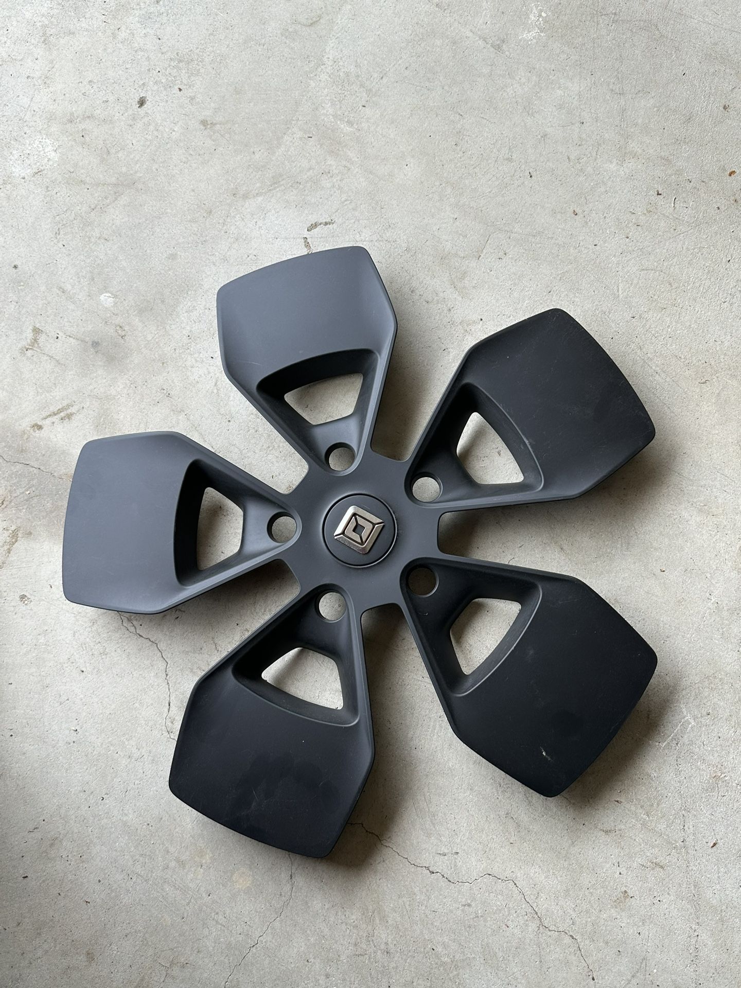 Rivian Hubcaps (New)