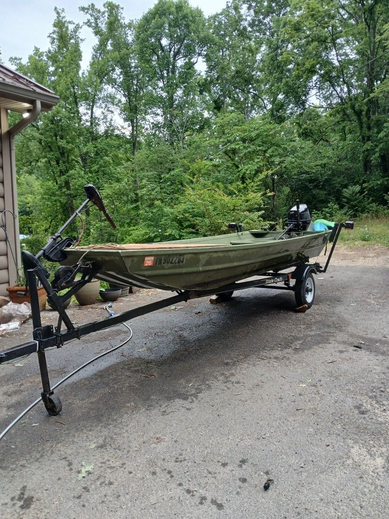 1448 Alumacraft w/ 9.9 Mercury