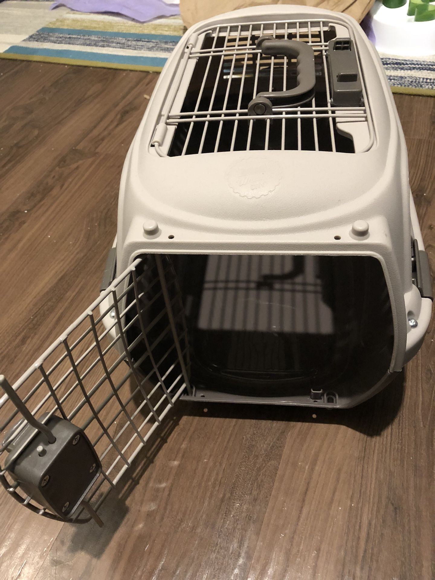 Durable Cat Carrier 