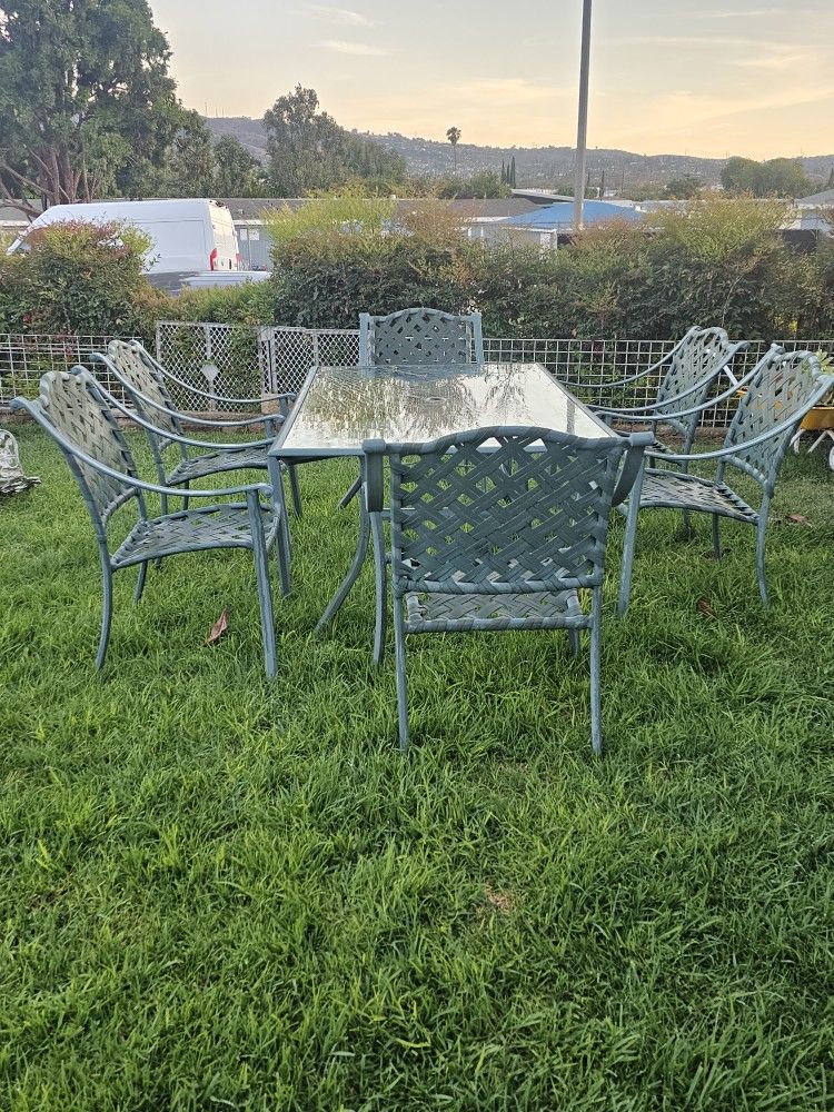 Mesa De Patio