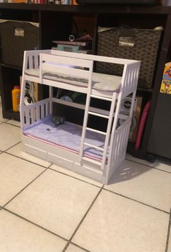 Bunk beds for dolls
