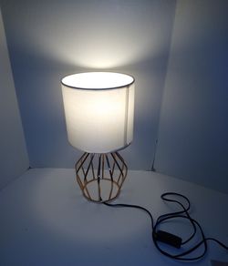 Cage table lamp
