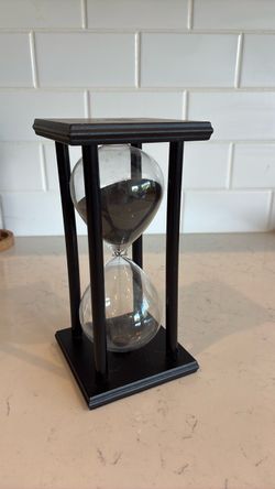 Decorative hourglass