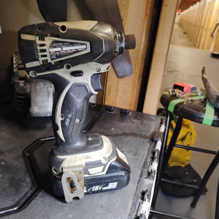Makita Impact Driver LXDT04
