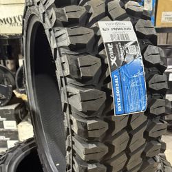 35x12.50R24 Gladiator Xcomp Tires 