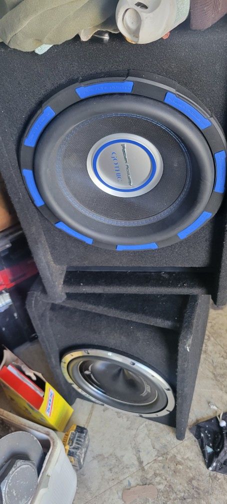 Speakers Size 12