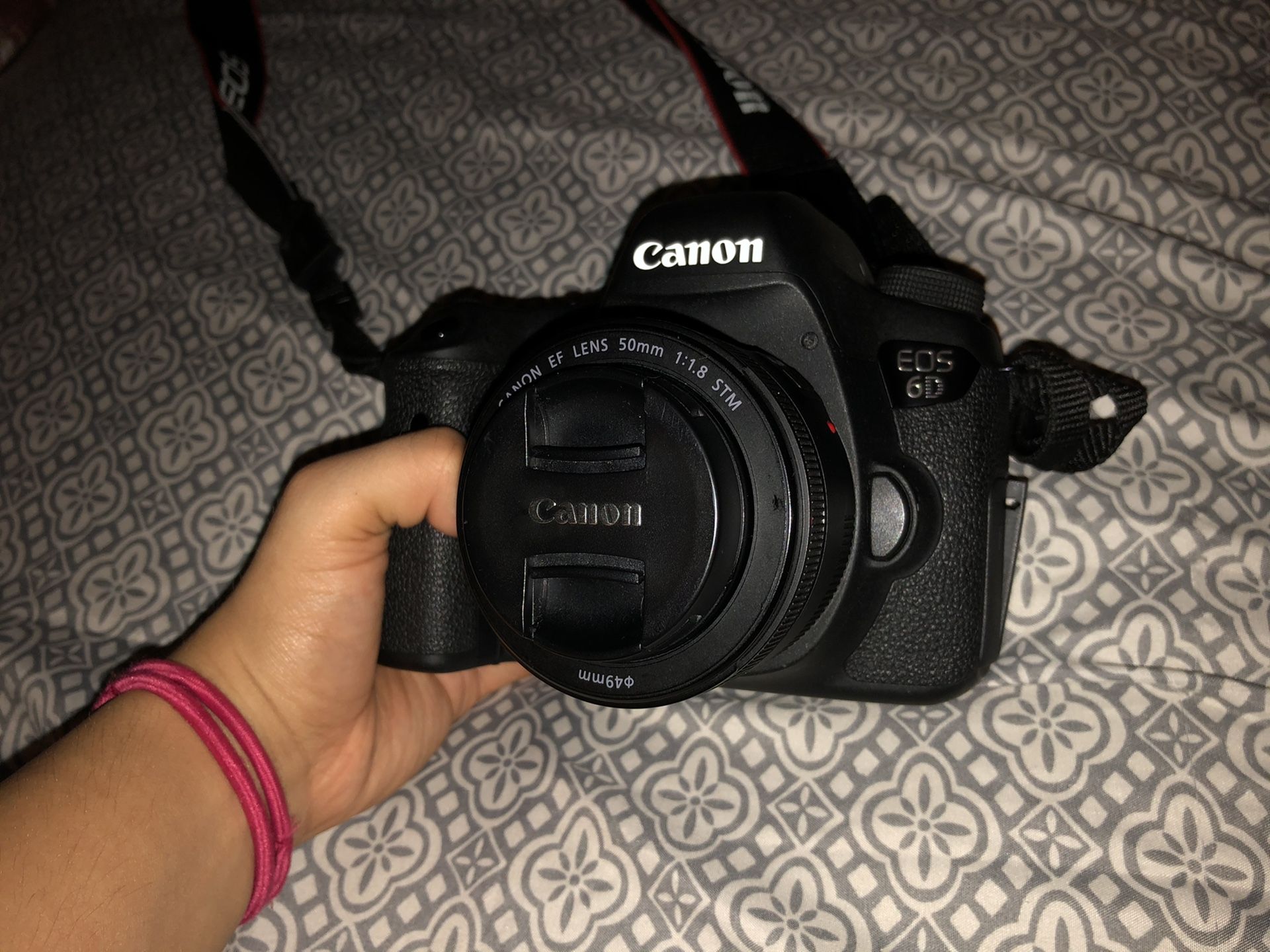 Canon EOS 6D DSLR