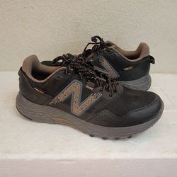 New balance men's size 9.5