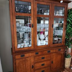 China hutch 