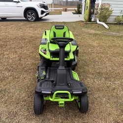 Greenworks Riding Mower 